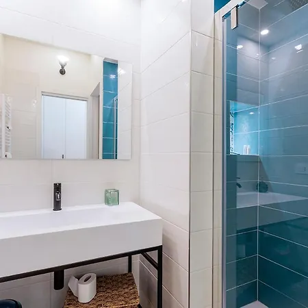Апартаменты Emerald Bgy Charme Бергамо